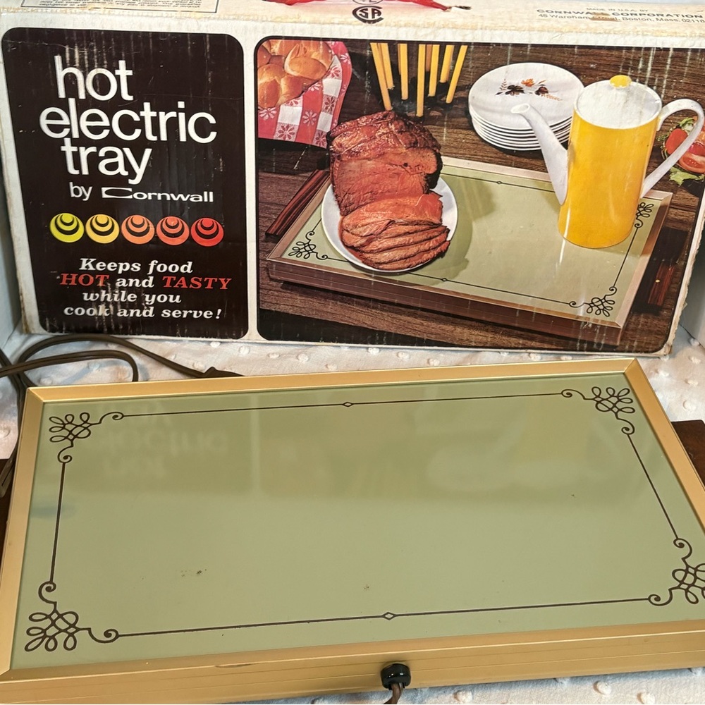 In Box WORKS Vintage MCM Mid Century Cornwall Hot Electric Tray Avocado Green